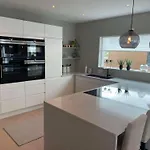 Appartement Med Hoy Standard Og Fantastisk Havutsikt