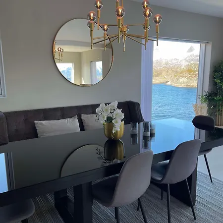 Med Hoy Standard Og Fantastisk Havutsikt Appartement